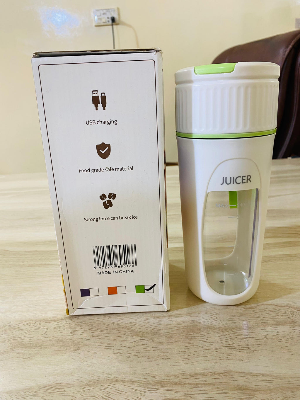 Usb Rechargeable Juicer Blender- 8 Blades- Mini Portable Personal Size Juicer 350 Ml