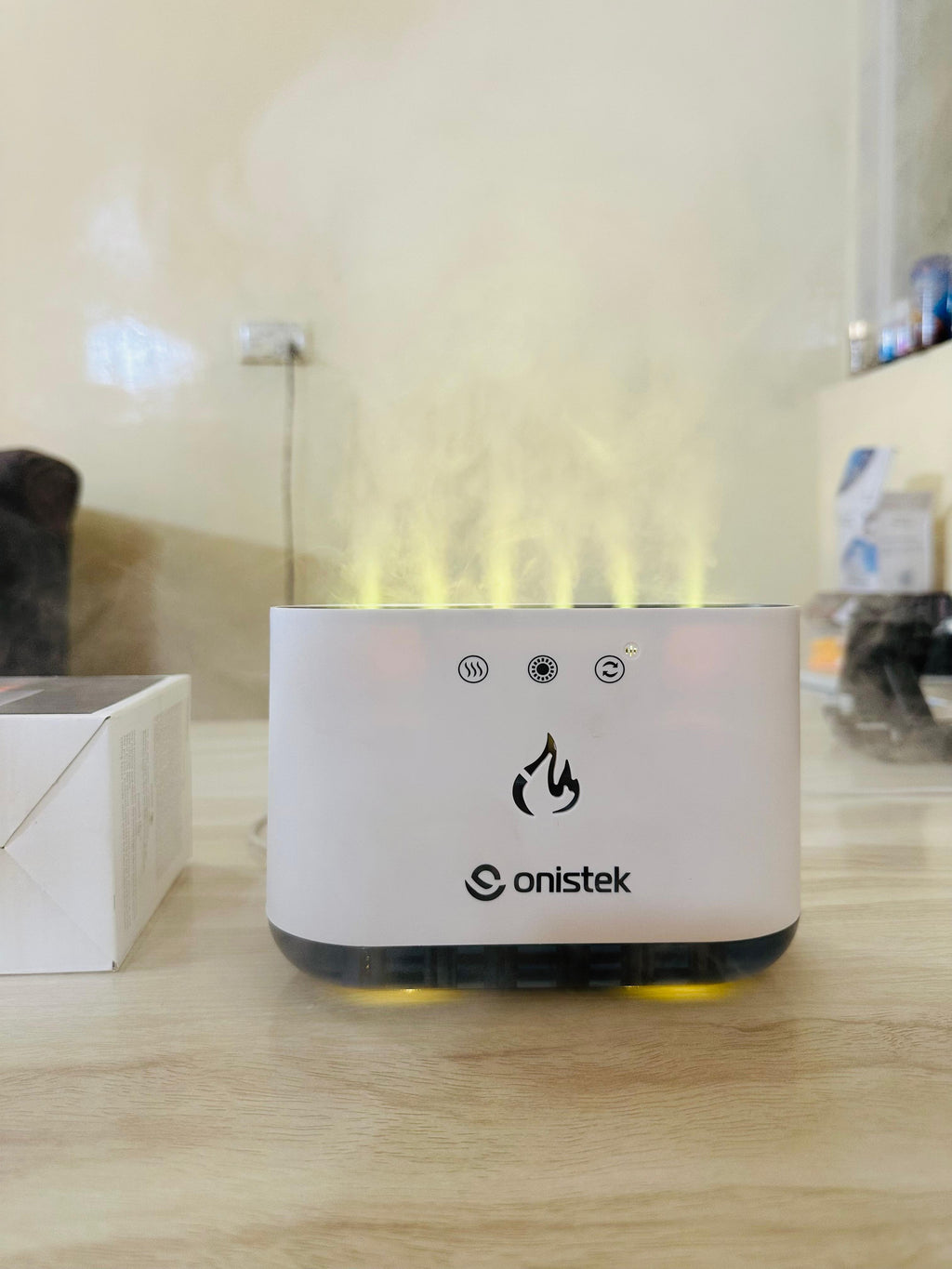 Mist Humidifier Low Noise Air Humidifier 6 Nozzle Cool Mist Maker Multicolor RGB Light Effect for Home, Bedroom & Office