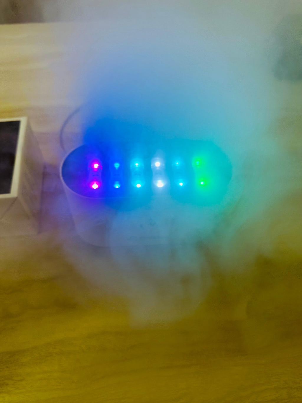 Mist Humidifier Low Noise Air Humidifier 6 Nozzle Cool Mist Maker Multicolor RGB Light Effect for Home, Bedroom & Office