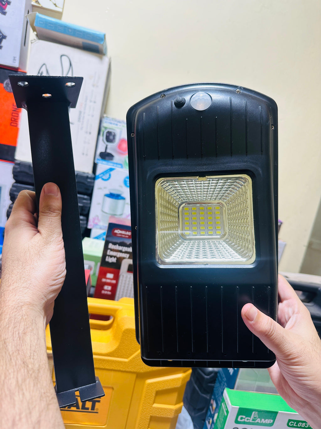 Intelligent Solar Street Lamp Light 30 LED Watt CL-110