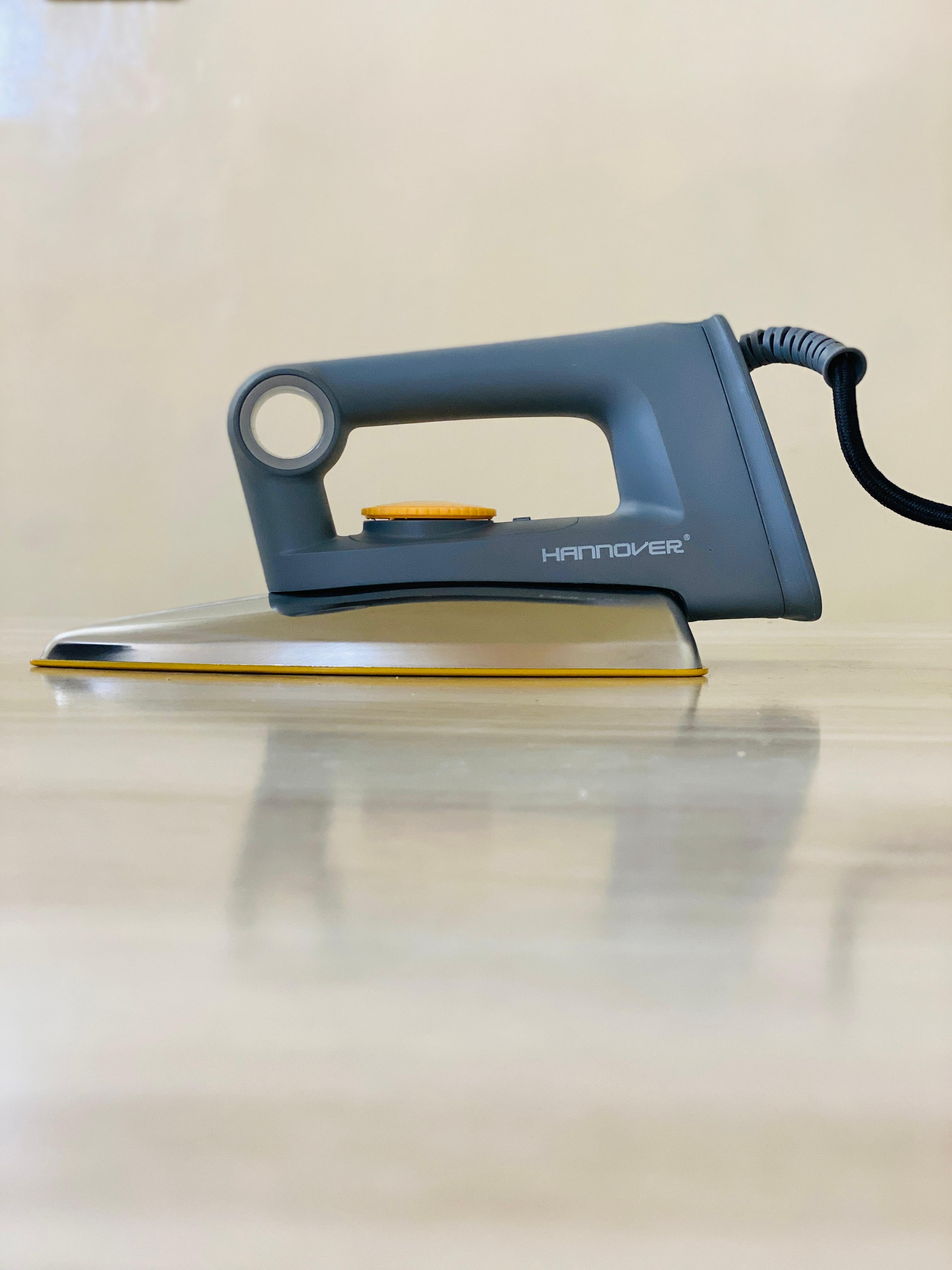 Hannover Germany Electric Dry Iron – 400W | Lightweight & Efficient SSG-1717