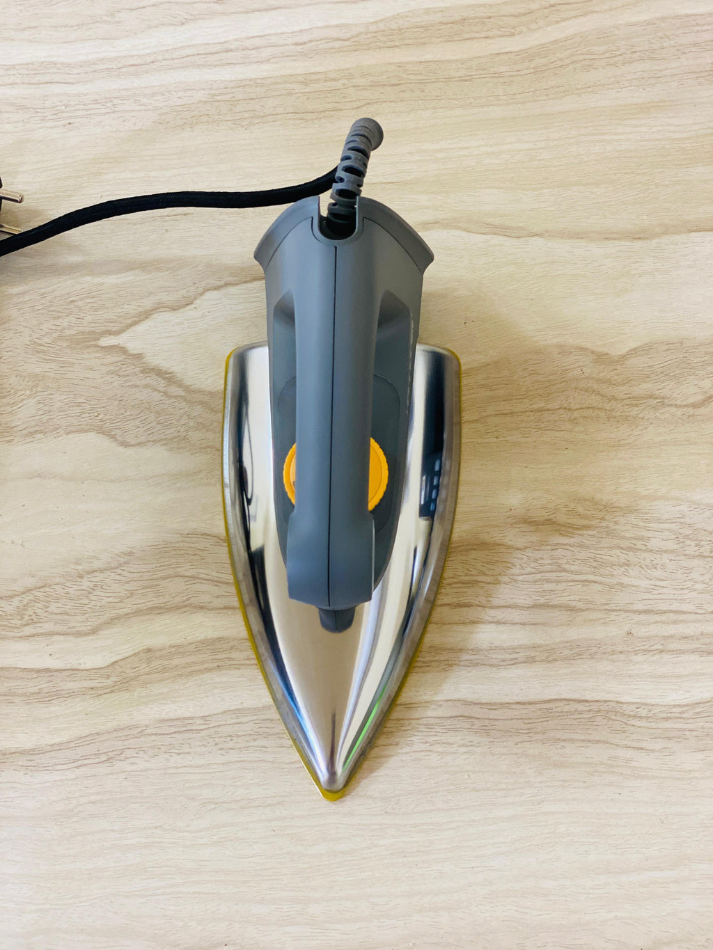 Hannover Germany Electric Dry Iron – 400W | Lightweight & Efficient SSG-1717